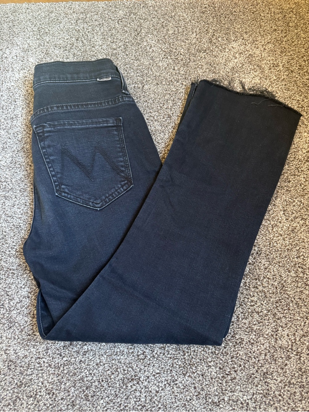 MOTHER Women's Black Cropped Ankle Jeans